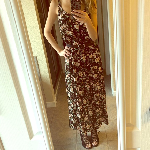 Forever 21 Floral Maxi Dress - Picture 1 of 6